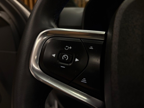 VOLVO XC40 1.5 T3 INSCRİPTİON SERVİS BKM. HATASIZ 12 TAKSİT