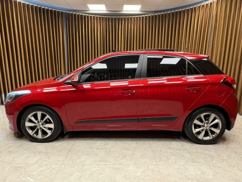 HYUNDAİ İ20 1.4 MPİ ELİTE OTOMATİK CAM TAVAN HATASIZ 12 TAKSİT