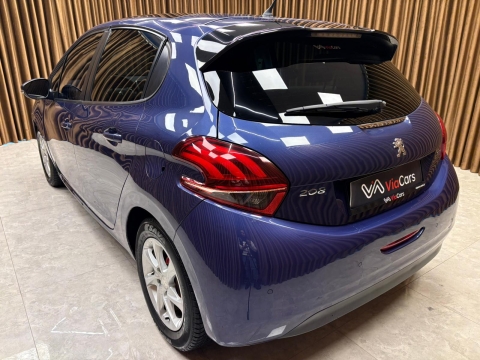 PEUGEOT 208 1.2 PURETECH ACTİVE OTOMATİK CAM TAVAN 12 TAKSİT