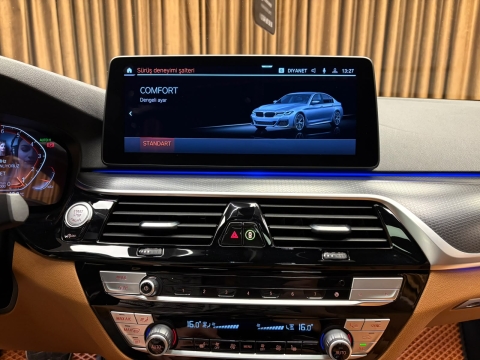 BMW 520İ SPECİAL EDİTİON M SPORT HATASIZ BOYASIZ 12 TAKSİT