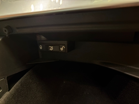 MERCEDES-BENZ C200 4 MATİC AMG İÇİ TABA HATASIZ BOYASIZ 12 TAKST