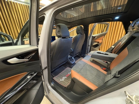 VOLKSWAGEN ID 4 PURE 2025 MODEL CAM TAVAN HATASIZ 12 TAKSİT