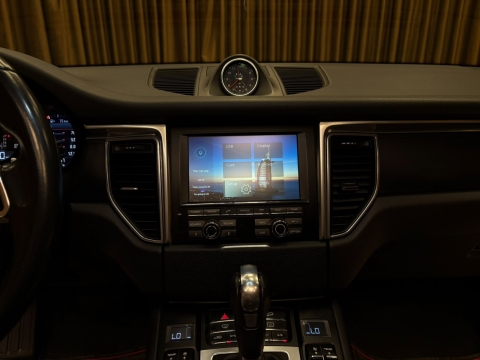 PORSCHE MACAN 2.0 BAYİ CAM TAVAN/PUSULA/SOĞUTMA/ISITMA 12 TAKSİT