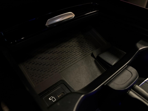 MERCEDES-BENZ EQB 350 4 MATİC AMG+ HATASIZ 12 TAKSİT