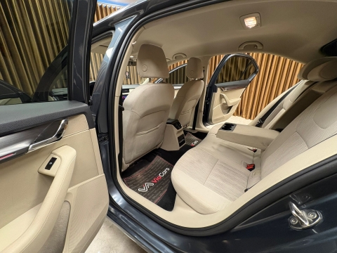 SKODA OCTAVİA 1.6 TDI STYLE OTOMATİK 2017 MODEL 12 TAKSİT
