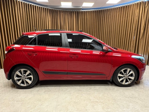 HYUNDAİ İ20 1.4 MPİ ELİTE OTOMATİK CAM TAVAN HATASIZ 12 TAKSİT