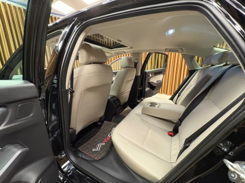 HONDA CİVİC 1.5 VTEC TURBO EXECUTİVE PLUS HATASIZ 12 TAKSİT