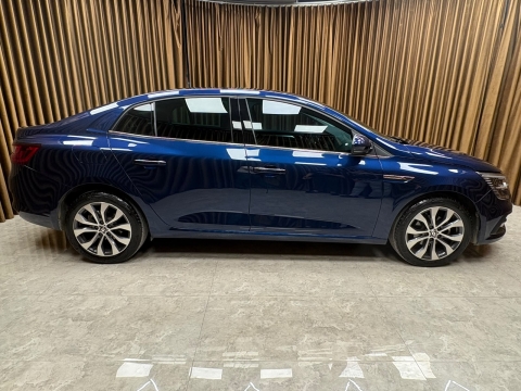 RENAULT MEGANE 1.3 TCe İCON HATASIZ BOYASIZ 2026 MODEL 12 TAKSİT