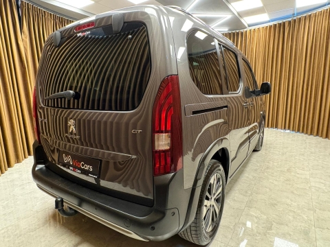 PEUGEOT RİFTER 1.5 BLUEHDI GT CAM TAVAN HATASIZ BOYASIZ 12 TAKST