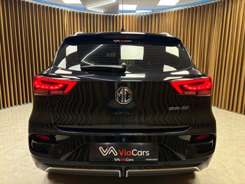 MG ZS EV LUXURY ELEKTİRİKLİ CAM TAVAN HATASIZ 12 TAKSİT