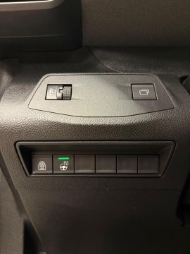 PEUGEOT RİFTER 1.5 BLUEHDI GT CAM TAVAN HATASIZ BOYASZ 12 TAKSİT