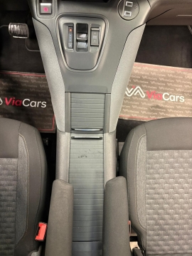 PEUGEOT RİFTER 1.5 BLUEHDI GT CAM TAVAN HATASIZ BOYASZ 12 TAKSİT