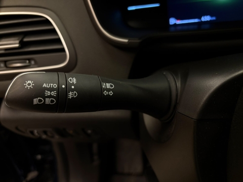 RENAULT MEGANE 1.3 TCe İCON HATASIZ BOYASIZ 2026 MODEL 12 TAKSİT