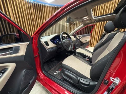 HYUNDAİ İ20 1.4 MPİ ELİTE OTOMATİK CAM TAVAN HATASIZ 12 TAKSİT