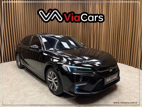 HONDA CİVİC 1.5VTEC ELEGANCE PLUS HATASIZ BOYASIZ 12 TAKSİT