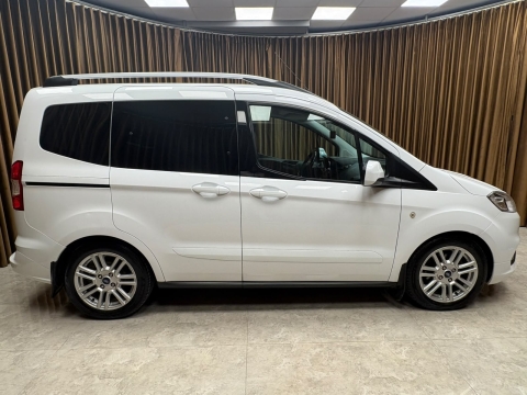 FORD TOURNEO COURİER 1.5 TDCİ TİTANİUM PLUS 12 TAKSİT