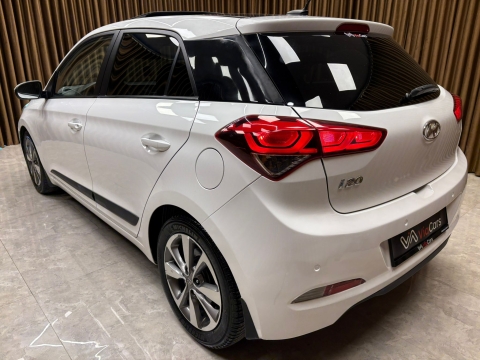 HYUNDAİ İ20 1.4 MPİ ELİTE OTOMATİK CAM TAVAN HATASIZ 12 TAKSİT