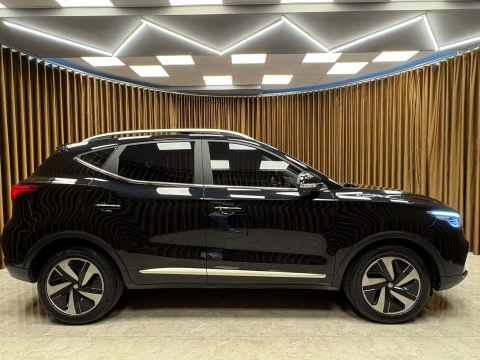 MG ZS EV LUXURY ELEKTİRİKLİ CAM TAVAN HATASIZ 12 TAKSİT
