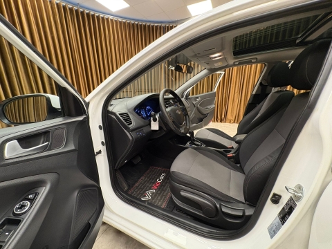 HYUNDAİ İ20 1.4 MPİ ELİTE OTOMATİK CAM TAVAN 12 TAKSİT