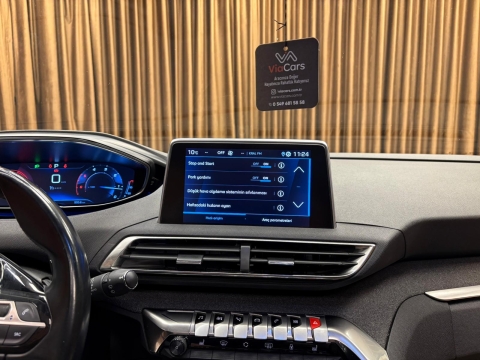 PEUGEOT 3008 1.5 BLUEHDİ ALLURE SELECTİON EAT8 HATASIZ 12 TAKSİT