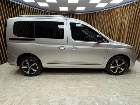 VW CADDY 2.0 TDI STYLE OTOMATİK HATASIZ BOYASIZ 12 TAKSİT