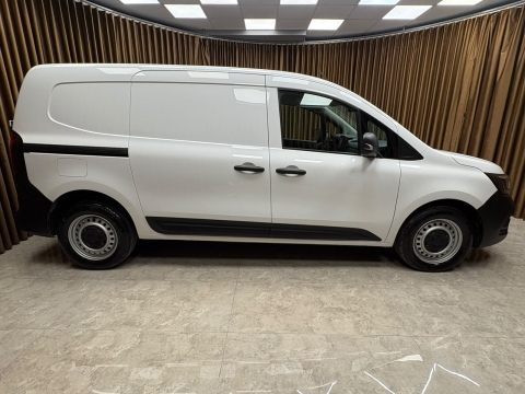 RENAULT KANGOO 1.5 BLUEDCİ Equilibre %20 FATURA K.KARTINA 12TKST