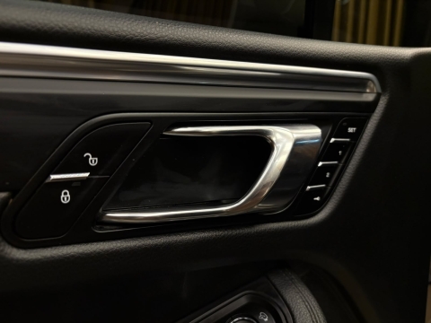 PORSCHE MACAN 2.0 BAYİ CAM TAVAN/PUSULA/SOĞUTMA/ISITMA 12 TAKSİT