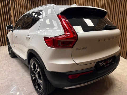 VOLVO XC40 1.5 T3 INSCRİPTİON SERVİS BKM. HATASIZ 12 TAKSİT