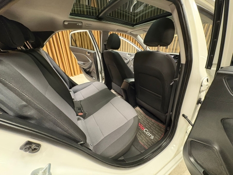 HYUNDAİ İ20 1.4 MPİ ELİTE OTOMATİK CAM TAVAN HATASIZ 12 TAKSİT