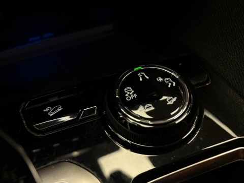 PEUGEOT 3008 ACTİVE PİREME EDİTİON CAM TAVAN HATASIZ 12 TAKSİT