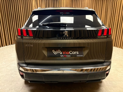 PEUGEOT 3008 1.5 BLUEHDİ ALLURE SELECTİON EAT8 HATASIZ 12 TAKSİT