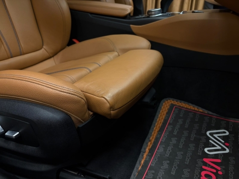 BMW 520İ SPECİAL EDİTİON M SPORT HATASIZ BOYASIZ 12 TAKSİT