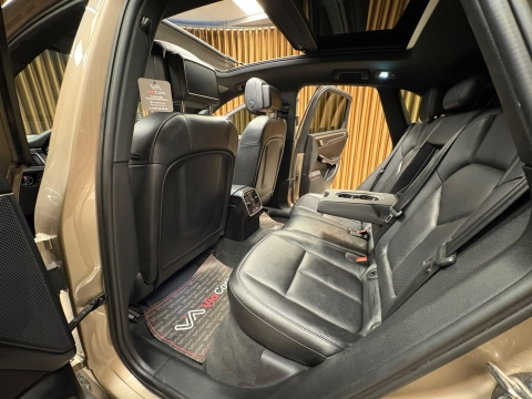 PORSCHE MACAN 2.0 BAYİ CAM TAVAN/PUSULA/SOĞUTMA/ISITMA 12 TAKSİT
