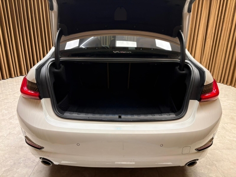 BMW 3.20İ FİRST EDİTİON LUXURY LİNE İÇİ TABA HATASIZ 12 TAKSİT