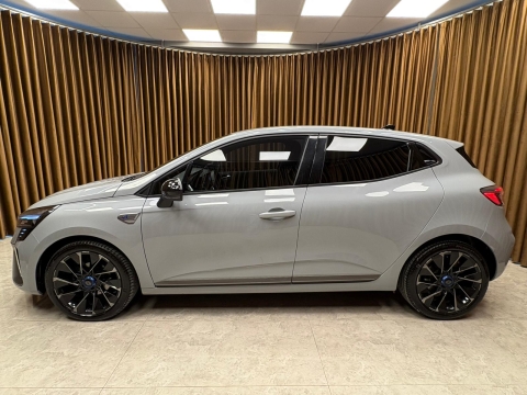 RENAULT CLİO 1.0 TCE TECHNO ESPRİT ALPİNE HATASIZ 12 TAKSİT