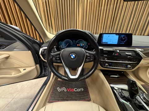BMW 530İ XDRİVE LUXURY LİNE XDRİVE HATASIZ BOYASIZ 12 TAKSİT