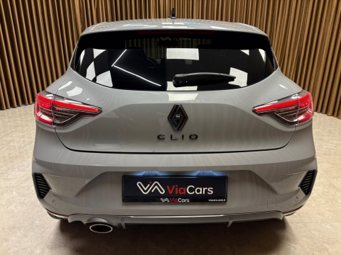 RENAULT CLİO 1.0 TCE TECHNO ESPRİT ALPİNE HATASIZ 12 TAKSİT