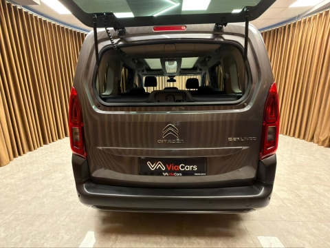 CİTROEN BERLİNGO 1.5 BLUEHDİ SHİNE CAM TAVAN HATASIZ 12 TAKSİT