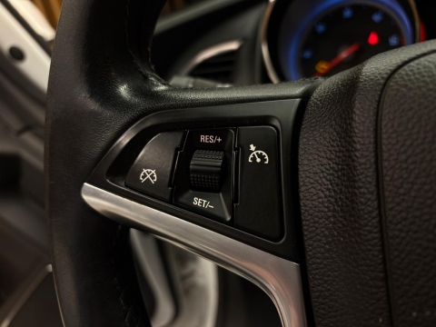 OPEL ASTRA 1.3 CDTI COSMO TESLA EKRAN HATASIZ BOYASIZ 12 TAKSİT