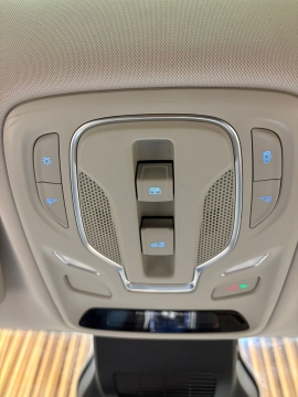 MG ZS EV LUXURY ELEKTİRİKLİ CAM TAVAN HATASIZ 12 TAKSİT