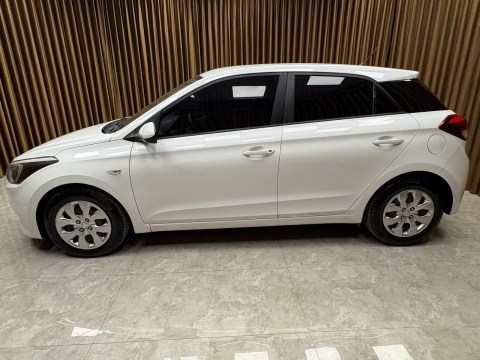 HYUNDAİ İ20 1.4 CRDİ JUMP %20FATURA K.KARTINA 12 TAKSİT %18 ORAN