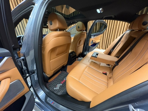 BMW 520İ SPECİAL EDİTİON M SPORT HATASIZ BOYASIZ 12 TAKSİT