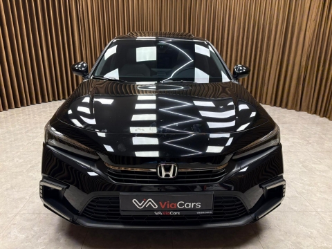 HONDA CİVİC 1.5VTEC ELEGANCE PLUS HATASIZ BOYASIZ 12 TAKSİT