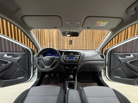 HYUNDAİ İ20 1.4 CRDİ JUMP %20FATURA K.KARTINA 12 TAKSİT %18 ORAN