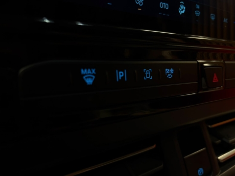 FORD CUSTOM 320L TİTANİUM 8+1 OTOMBİL %20 FATURA HATASIZ 12TAKST