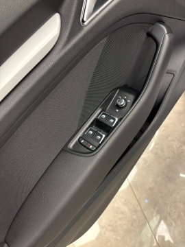 AUDİ A3 SPORTBACK 1.0 TFSI DYNAMİC S-TRONİC SERVİS BKM 12 TAKSİT