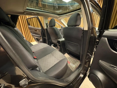 NİSSAN QASHQAİ 1.2 DIG-T SKY PACK CAM TAVAN HATASIZ 12 TAKSİT