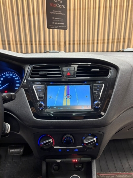 HYUNDAİ İ20 1.4 MPİ ELİTE OTOMATİK CAM TAVAN HATASIZ 12 TAKSİT