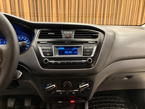 HYUNDAİ İ20 1.4 CRDİ JUMP %20FATURA K.KARTINA 12 TAKSİT %18 ORAN