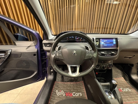 PEUGEOT 208 1.2 PURETECH ACTİVE OTOMATİK CAM TAVAN 12 TAKSİT